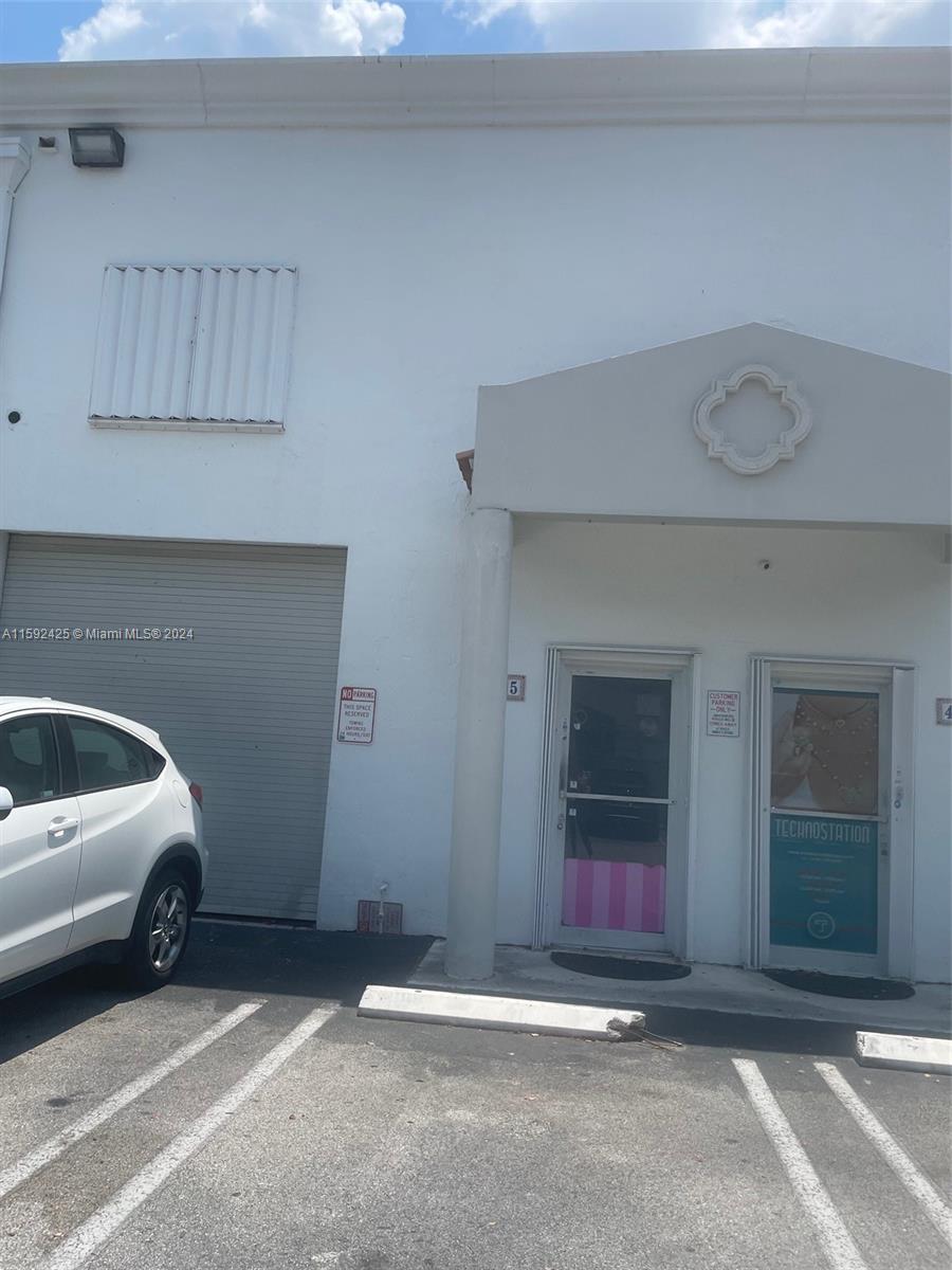 Commercial Property Warehouse